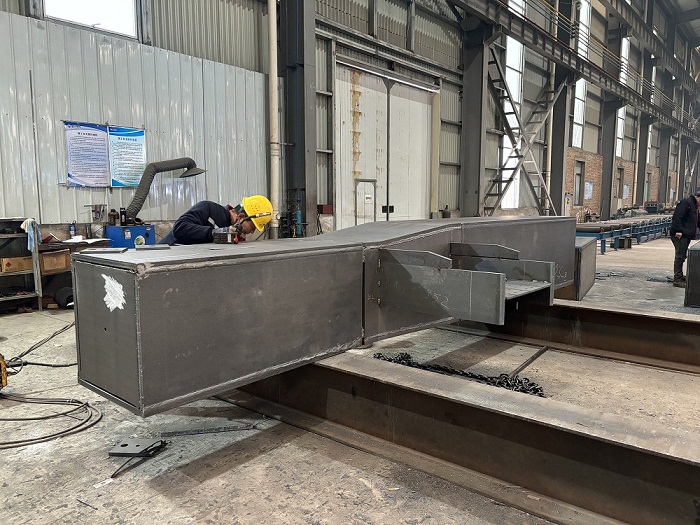 山西鋼結(jié)構(gòu)公司，找山西盛大鋼構(gòu)28年老廠專業(yè)承包資質(zhì)